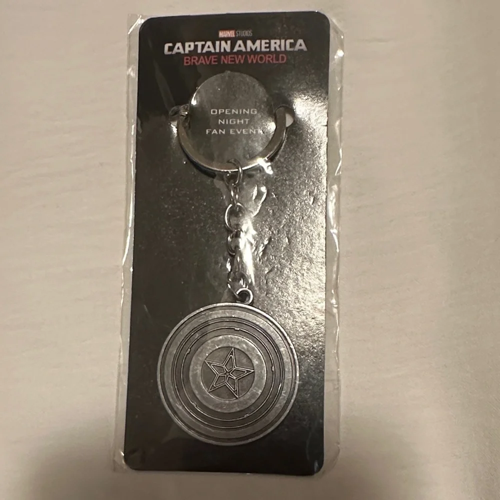 Marvel Captain America Silver Shield Key Holder Keychain